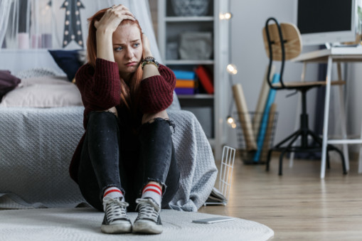 crying teen